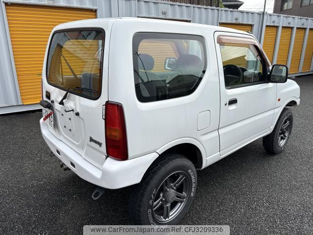 Suzuki Jimny 2001 thumbnail 14