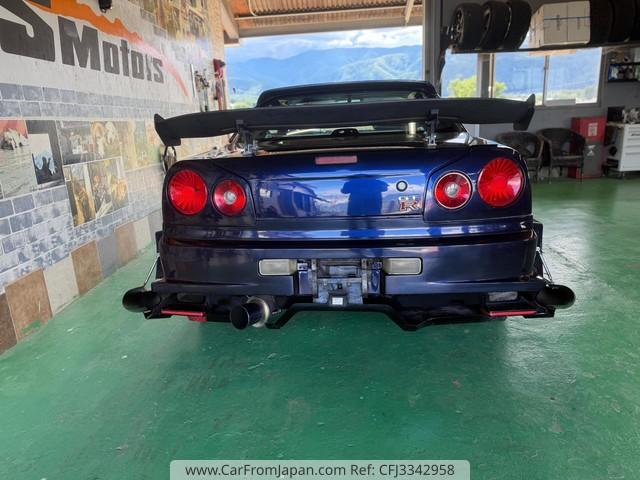 Nissan Skyline Coupe 2000 thumbnail 38