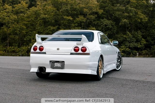 Nissan Skyline Coupe 1996 thumbnail 6