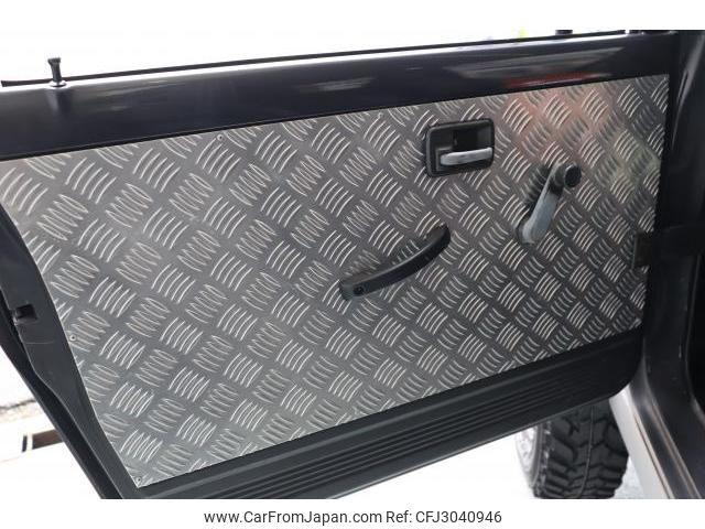 Suzuki Jimny 1991 thumbnail 19