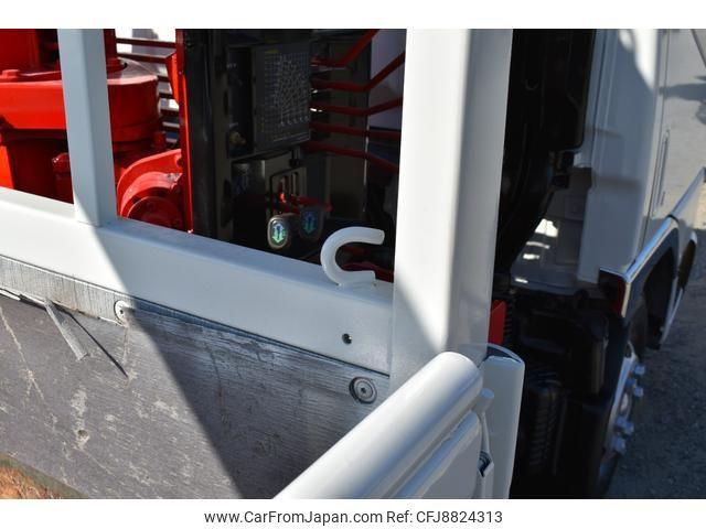 Mitsubishi Fuso Canter 1997 thumbnail 37