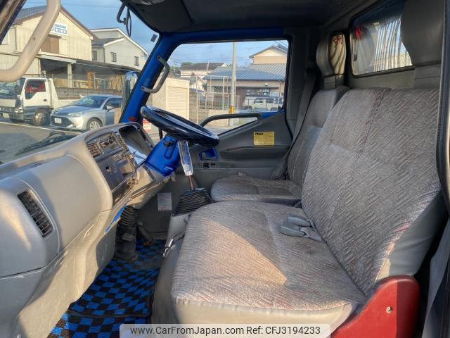 Mitsubishi Fuso Canter 2000 thumbnail 3