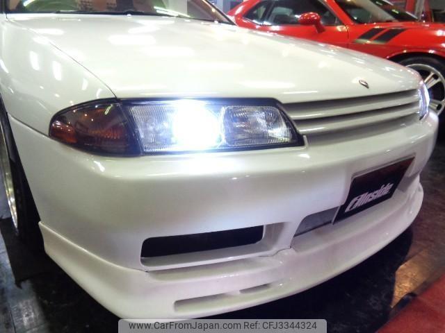 Nissan Skyline 1990 thumbnail 9