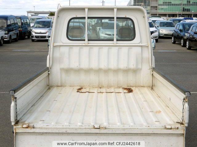 Daihatsu Hijet Truck 2000 thumbnail 8