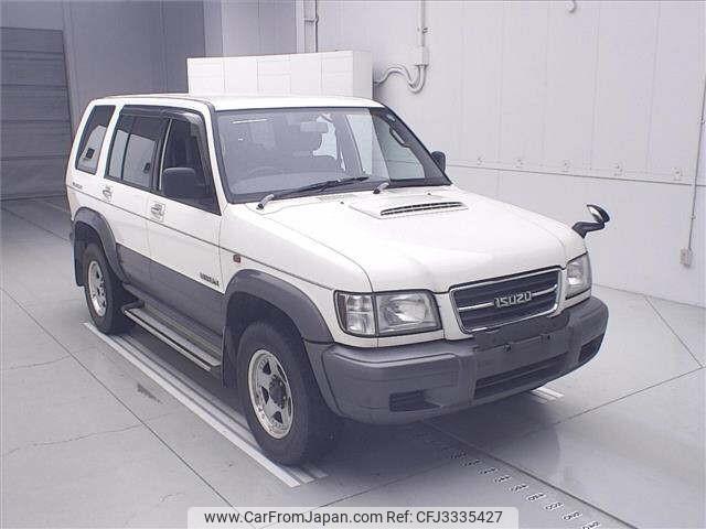 Isuzu Bighorn 1999