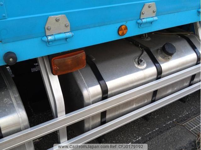 Mitsubishi Fuso Super Great 2000 thumbnail 27