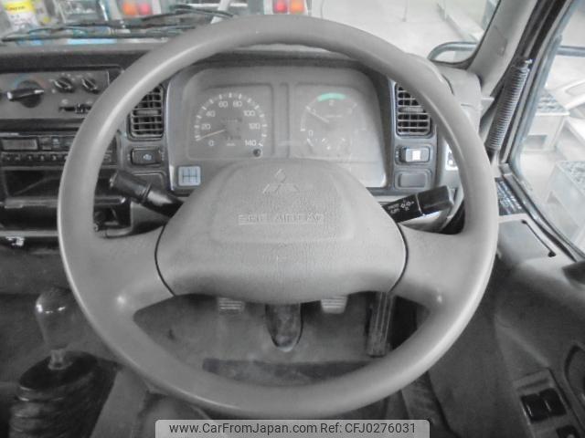 Mitsubishi Fuso Canter 2001 thumbnail 4