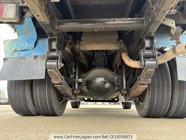 Mitsubishi Fuso Canter 2000 thumbnail 33