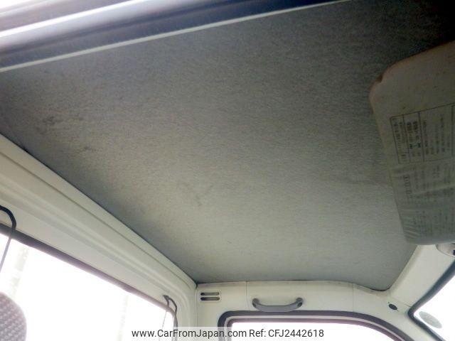 Daihatsu Hijet Truck 2000 thumbnail 19