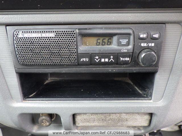 Mitsubishi Minicab Truck 2001 thumbnail 19
