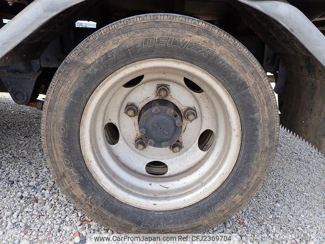 Mitsubishi Fuso Canter 2001 thumbnail 14