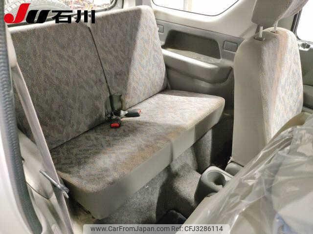 Suzuki Jimny 2001 thumbnail 8
