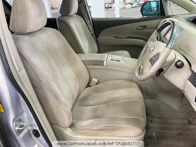 Toyota Estima Hybrid thumbnail 8