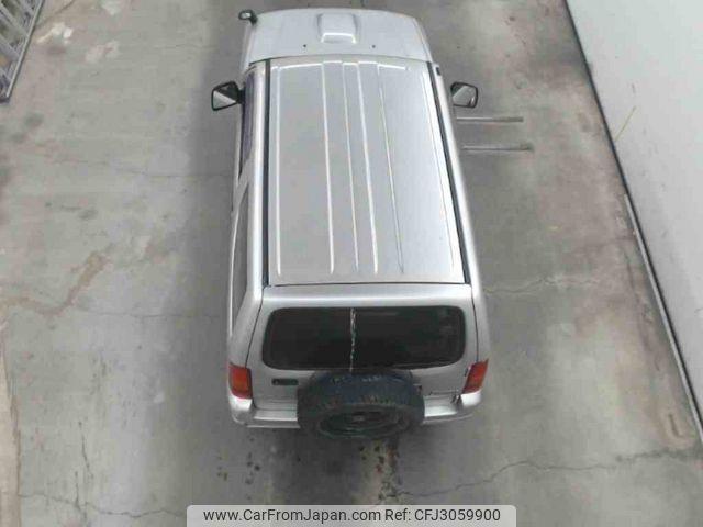Suzuki Jimny 2000 thumbnail 10