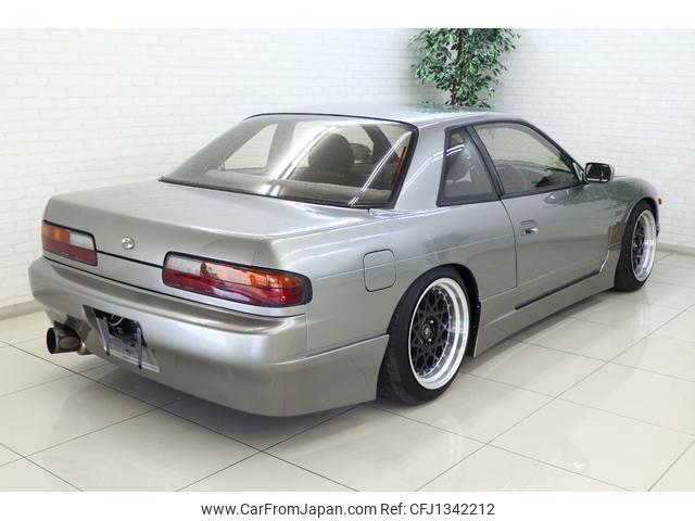 Nissan Silvia 1991 thumbnail 2