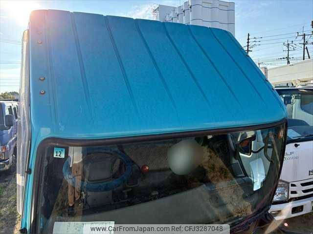 Mitsubishi Fuso Canter 1997 thumbnail 34