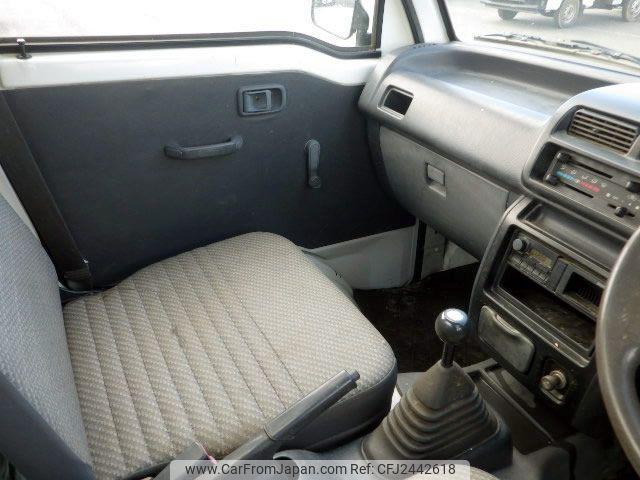 Daihatsu Hijet Truck 2000 thumbnail 10
