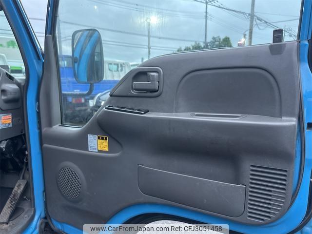 Isuzu Elf Truck 2001 thumbnail 22