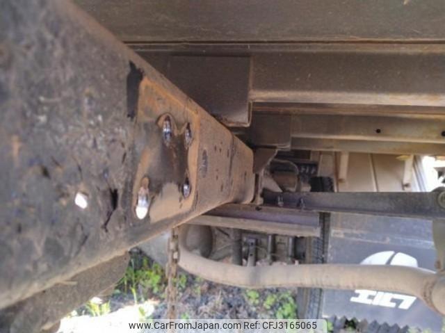 Isuzu Elf Truck 1996 thumbnail 18