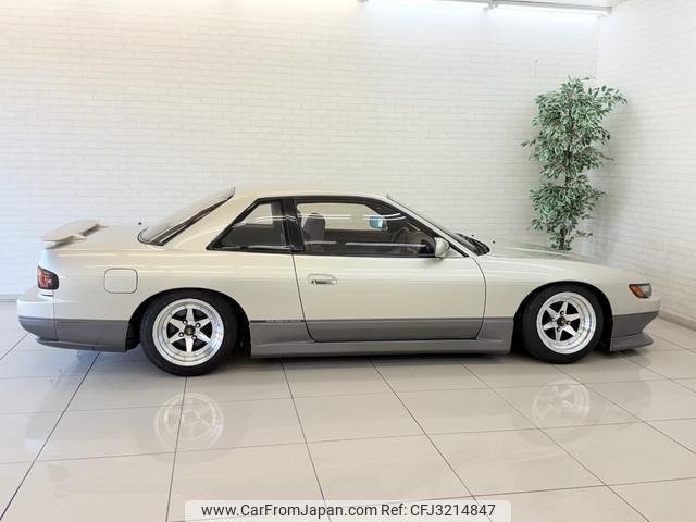 Nissan Silvia 1991 thumbnail 4