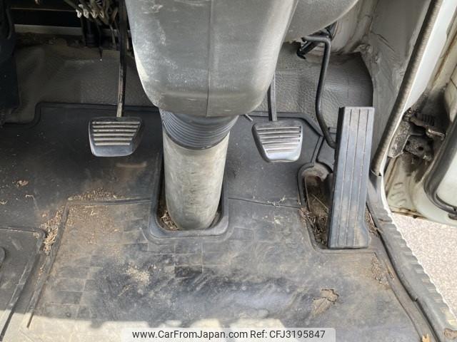 Mitsubishi Fuso Canter 1990 thumbnail 13