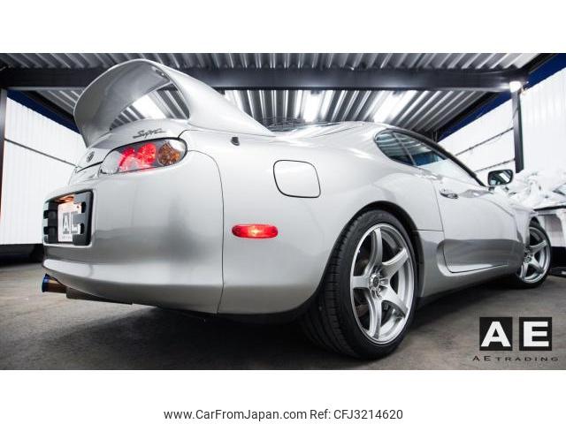 Toyota Supra 2001 thumbnail 5
