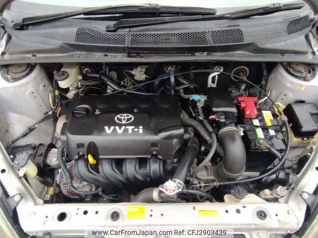 Toyota Vitz 2001 thumbnail 11