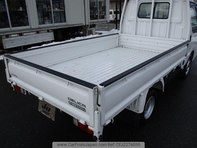 Mitsubishi Delica Truck 2001 thumbnail 14