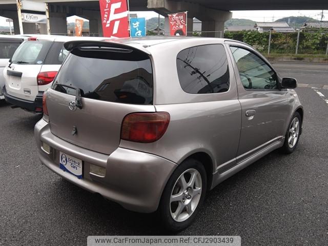 Toyota Vitz 2001 thumbnail 13