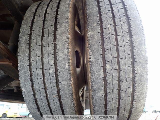 Mitsubishi Fuso Canter 2001 thumbnail 13