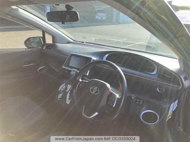 Toyota Sienta thumbnail 4