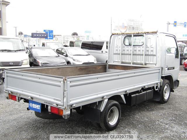 Nissan Atlas 2000 thumbnail 10
