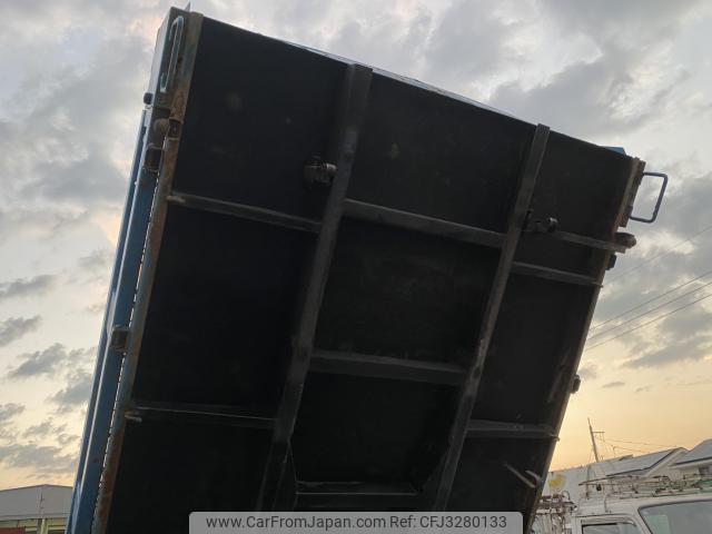 Mitsubishi Fuso Canter 1999 thumbnail 13