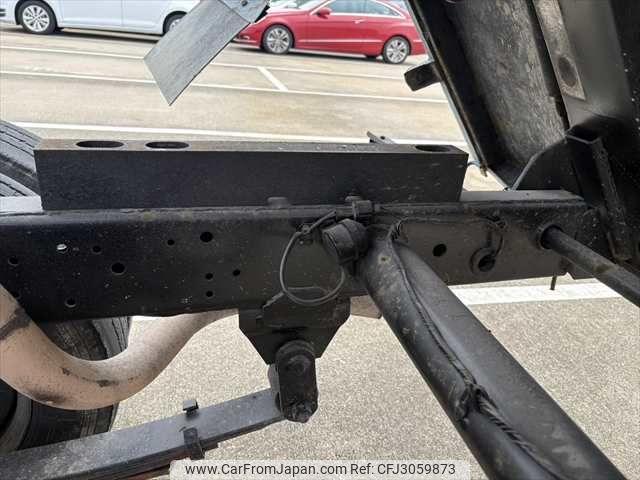 Mitsubishi Fuso Canter 2000 thumbnail 48