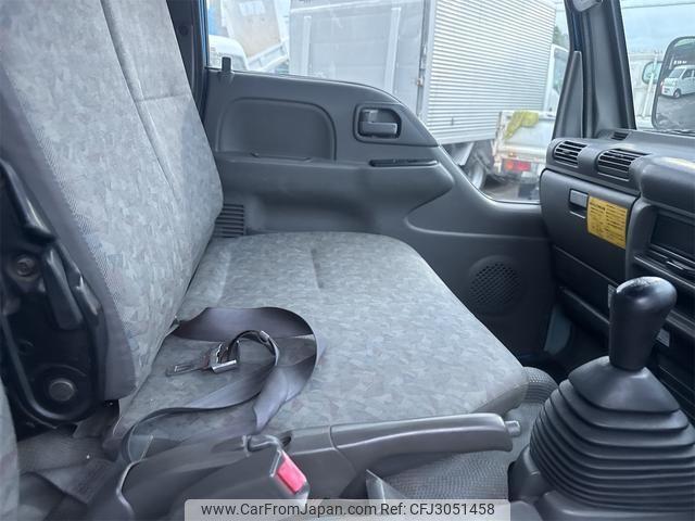 Isuzu Elf Truck 2001 thumbnail 24