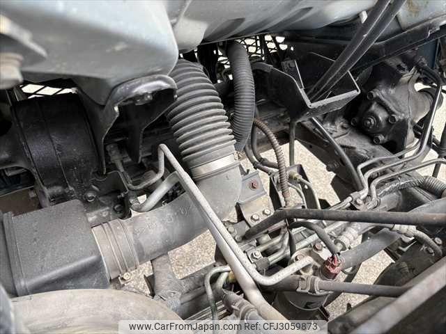 Mitsubishi Fuso Canter 2000 thumbnail 35