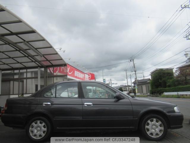 Nissan Sunny 2001 thumbnail 4