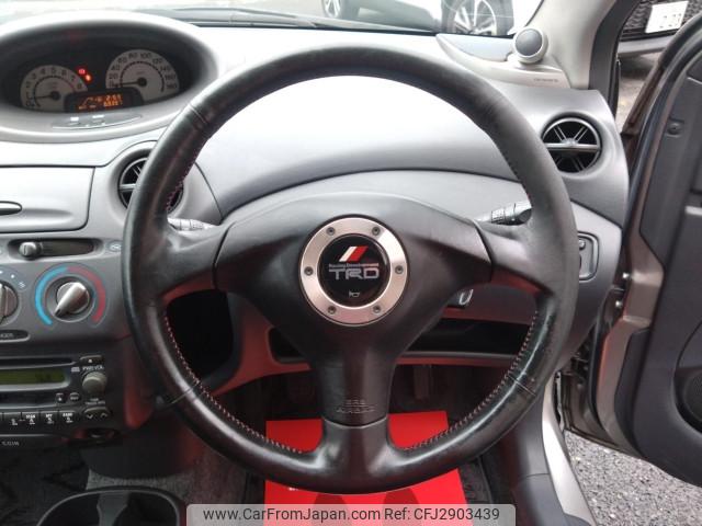 Toyota Vitz 2001 thumbnail 17