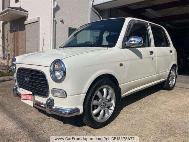 Daihatsu Mira Gino 2000