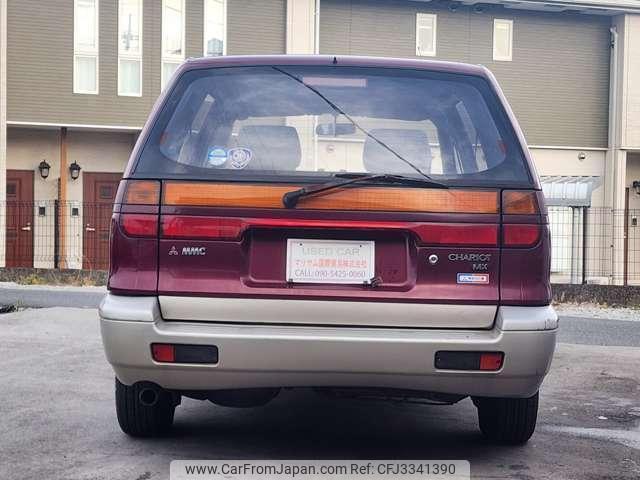 Mitsubishi Chariot 1992 thumbnail 3