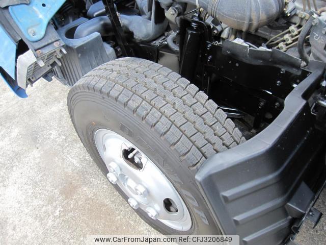 Isuzu Elf Truck 2000 thumbnail 21