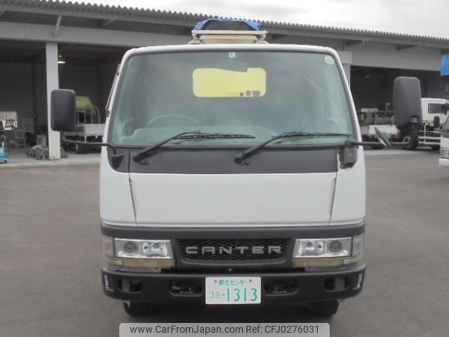 Mitsubishi Fuso Canter 2001 thumbnail 2