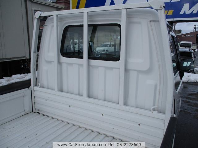 Mitsubishi Delica Truck 2001 thumbnail 15