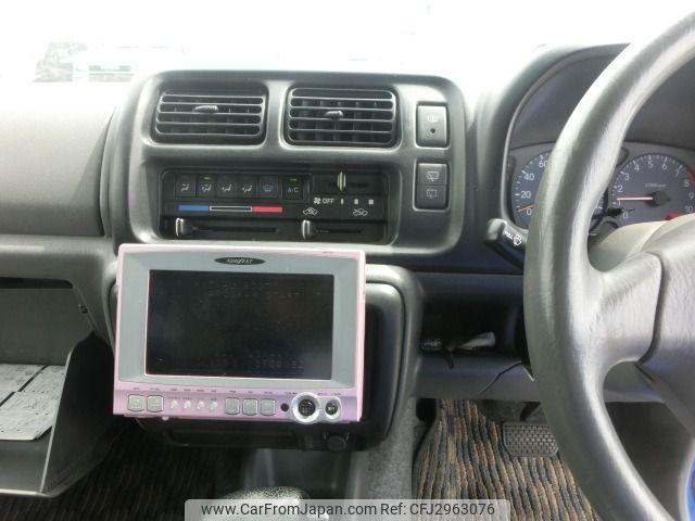 Suzuki Jimny 1999 thumbnail 12