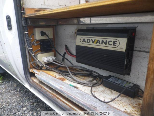 Isuzu Elf Ut 1999 thumbnail 14