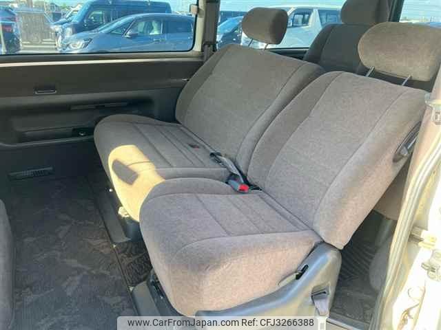 Toyota Hiace Wagon thumbnail 9