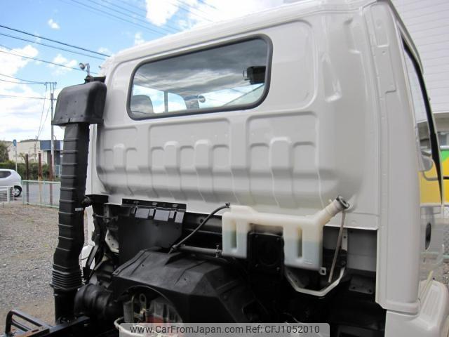 Isuzu Forward 2000 thumbnail 14
