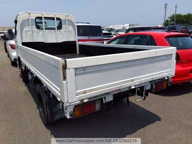 Isuzu Elf Truck 2000 thumbnail 2