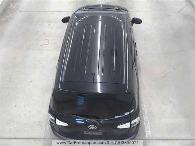 Toyota Sienta thumbnail 12