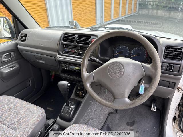 Suzuki Jimny 2001 thumbnail 18